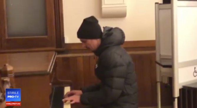 Moment emoționant într-o secție de votare din Jersey. Gestul unui român care a venit să voteze