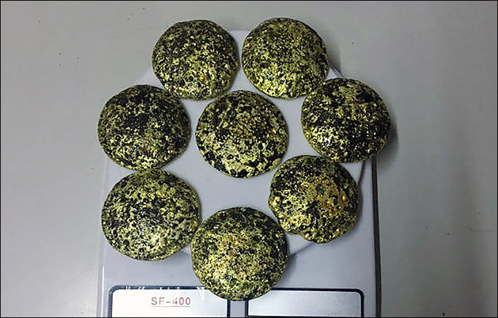 A fost arestată după ce a încercat să iasă din țară cu 2 kg de aur. Unde l-a ascuns