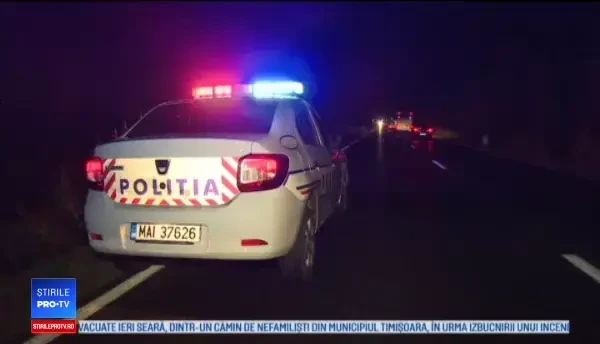 Bolid făcut praf, după ce șoferul a plecat de la o înmormântare