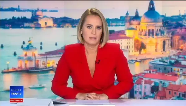 Veneția a fost inundată complet. Ce au făcut turiștii ca apa să nu le intre în bagaje