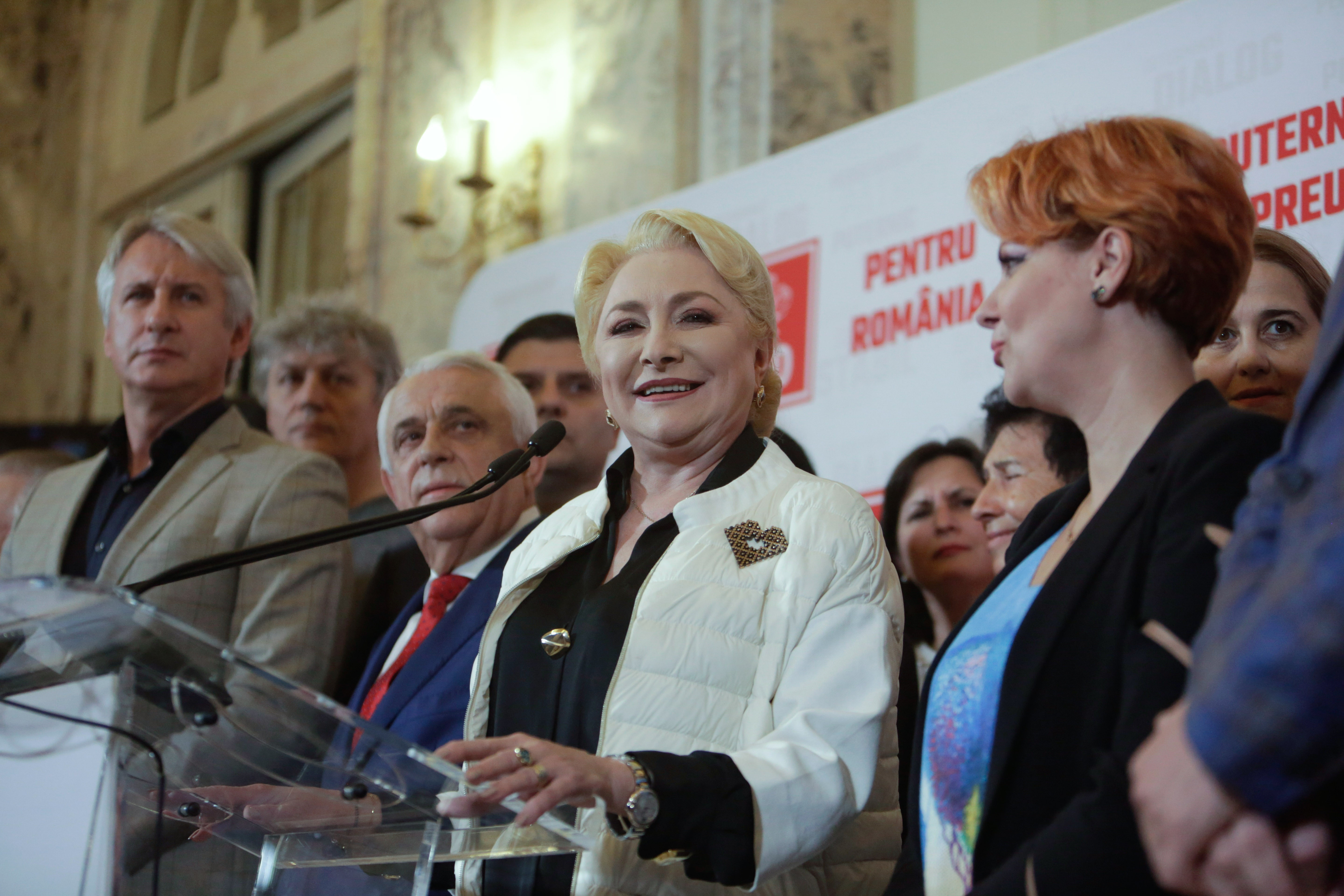 Viorica Dancila, Olguta Vasilescu