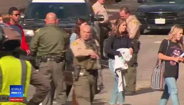 Atac armat într-un liceu din California. Mai multe persoane au fost împușcate de un elev