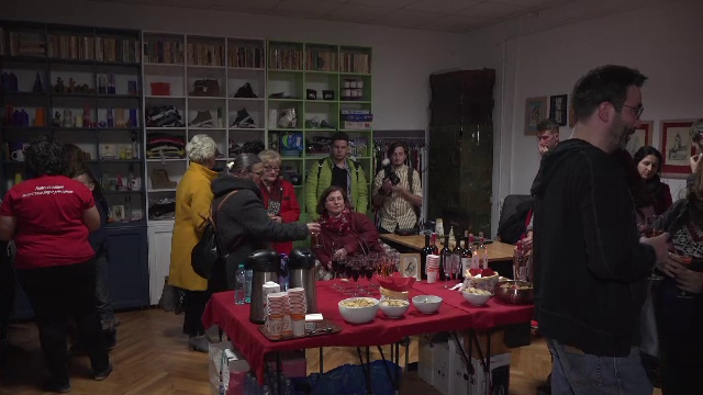 Primul magazin cu fapte bune din Românie s-a deschis la Sibiu. Ce pot cumpăra clienții