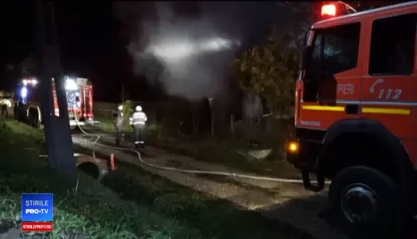 Un clujean a intrat în casa în flăcări ca să-și salveze mașina: "În 5 minute a ars tot"