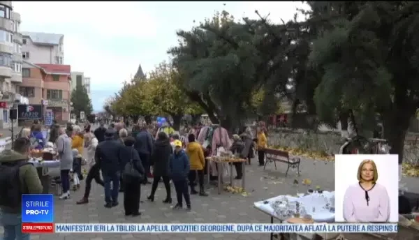 Iarmaroc caritabil, la Fălticeni. Cum și-au unit două mame forțele pentru a ajuta familiile nevoiașe