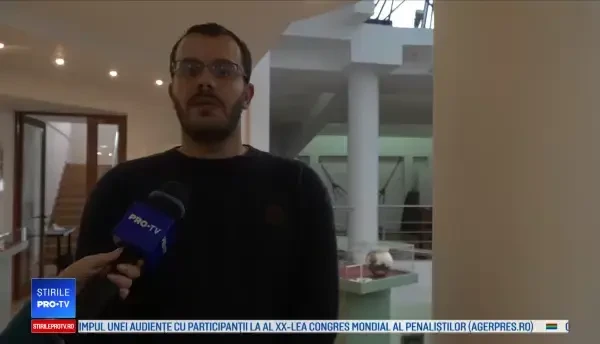 Povestea uimitoare a unor foițe de aur descoperite într-un cavou aflat între blocuri