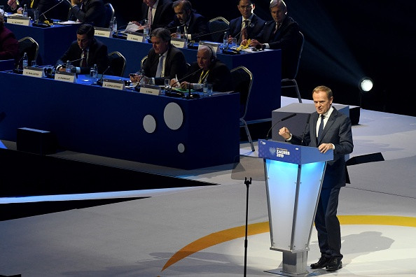 Donald Tusk anunţă că va renunţa la preşedinţia Partidului Popular European