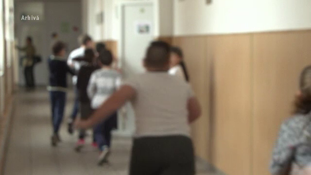 Caz cutremurător într-o școală din Constanța. Elev înjunghiat de un coleg în pauză