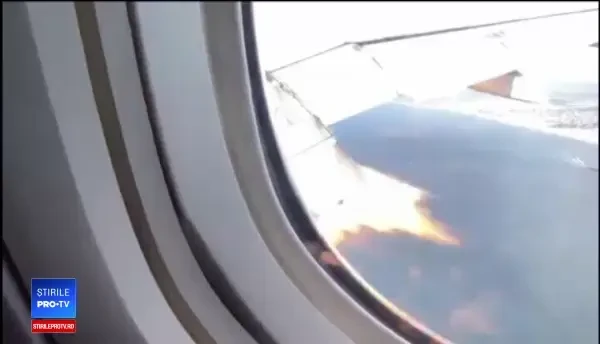Momente terifiante la bordul unui avion, după ce unul din motoare a luat foc în aer. VIDEO