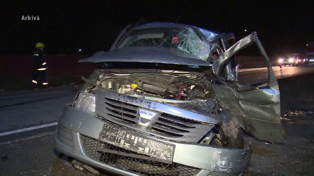 Tânărul implicat în accidentul din Dâmbovița a murit. Soția sa însărcinată, în stare critică