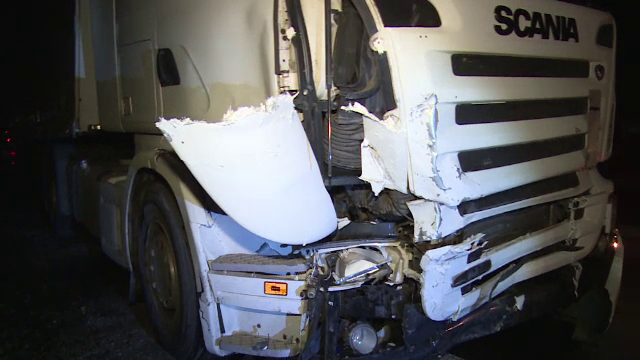 Impact violent pe DN 71. Greșeala care i-a fost aproape fatală unui șofer