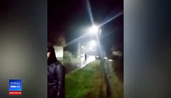 Bărbat împușcat de polițistul care păzea o secție de vot. Ce i-a făcut omului legii