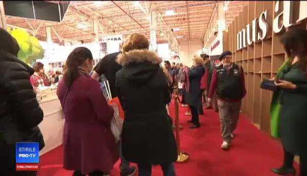 GAUDEAMUS 2019. ”România, te iubesc!” a lansat al doilea volum, ”Ne facem bine”