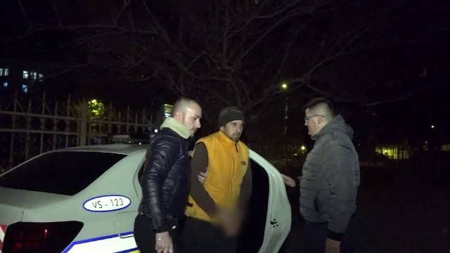 Bărbat din Vaslui, arestat după ce a violat o fată de 14 ani. A luat-o chiar de sub ochii tatălui