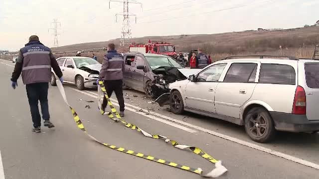 Accident în lanț pe centura Clujului. Patru adulți și doi copii au ajuns la spital