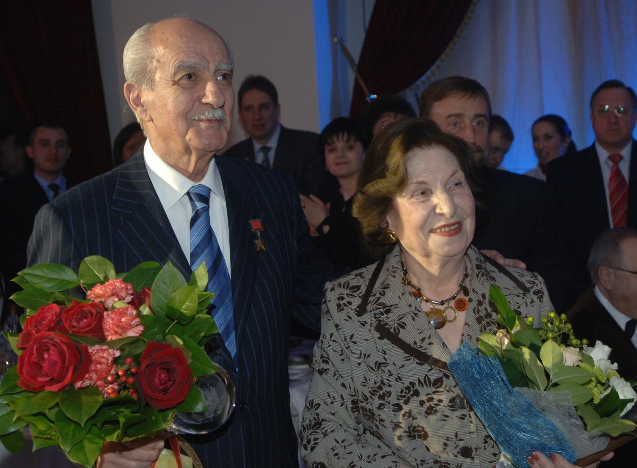 A murit spioana care a oprit asasinarea lui Stalin, Churchill şi Roosevelt de către naziști