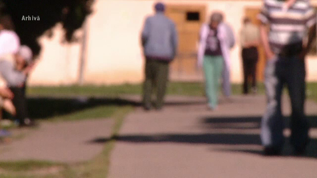 Asistentă atacată de un bărbat pentru că i-a refuzat cererea pentru o locuință socială