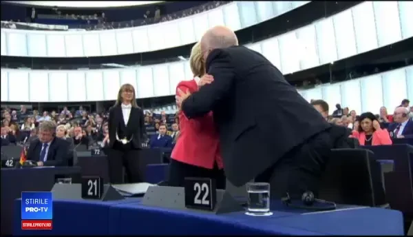 Comisia Europeană a fost votată în Parlamentul European. Doi europarlamentari români s-au abținut la vot