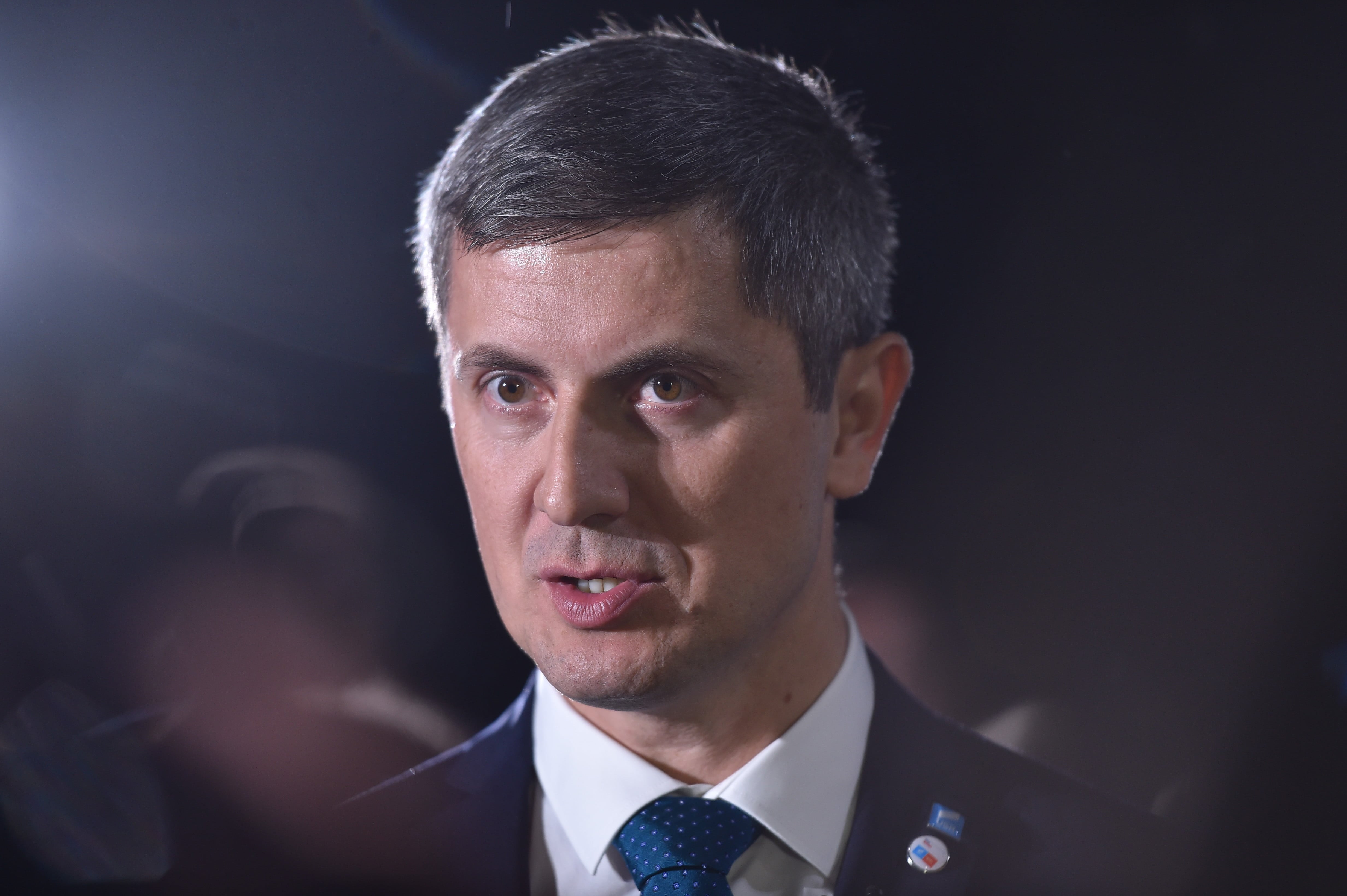 Barna: „Salut declarația lui Iohannis, anticipatele sunt soluția onestă”