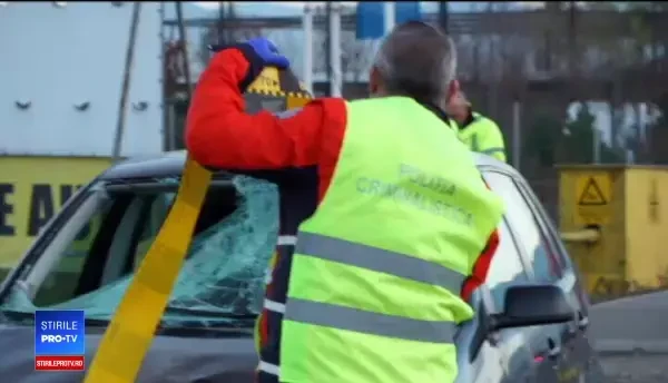 Patru oameni, spulberați de un șofer care a ajuns pe trotuar. Oamenii se întorceau de la muncă