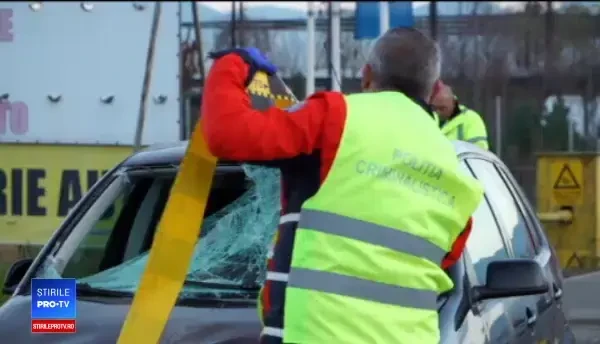 Val de accidente în toată țara. Pietoni nevinovați loviți de mașini pe trotuare