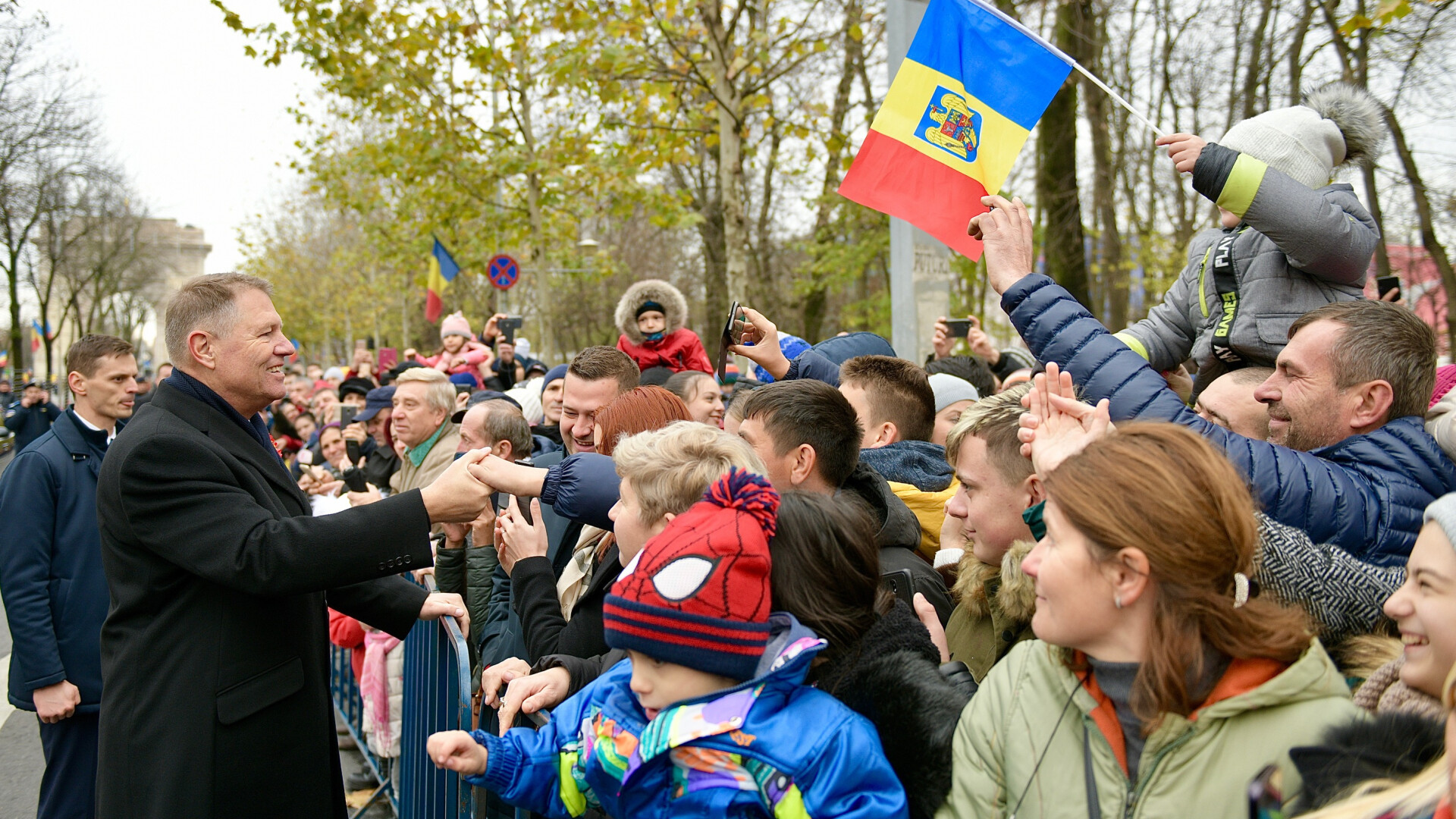 Klaus Iohannis, 1 decembrie - 5