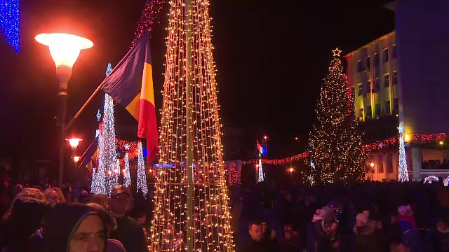 Regizorul britanic Charlie Ottley a aprins luminițele de Crăciun din Brașov: "O ocazie minunată"