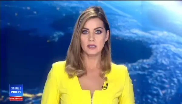 S-a împiedicat pe marginea șoselei în momentul în care trecea un TIR. Ce a urmat