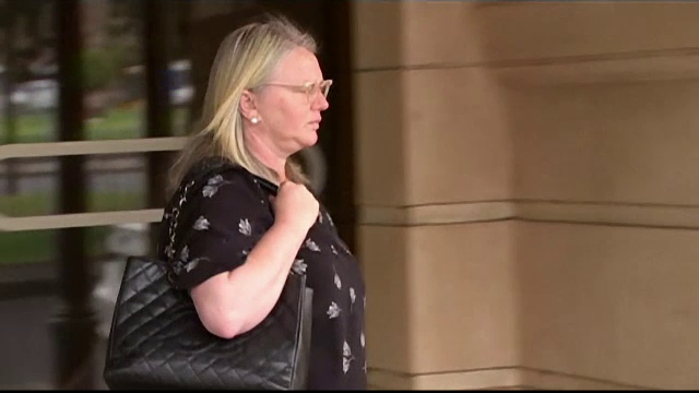 O femeie a ajuns la închisoare după ce a mințit în CV și a folosit fotografia unui fotomodel