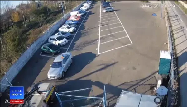 Haos provocat de un șofer care a vrut să-și ia mașina ridicată de polițiști, fără să plătească