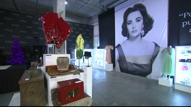 Bunurile actriței Elizabeth Taylor, scoase la licitație în SUA. Piesa estimată la 100.000 de dolari