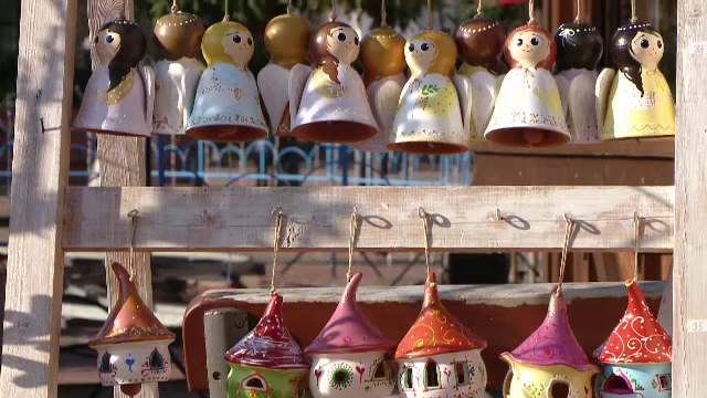 Cât câştigă domnul Ahmadi la târgurile de Crăciun din România. "La mine merge bine"