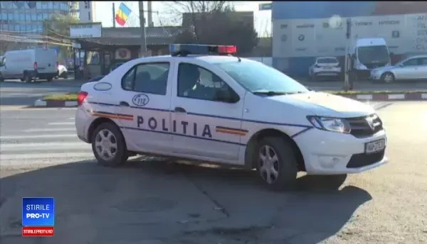 Urmărire cu focuri de armă în Dâmbovița. Motivul pentru care un tânăr a fugit de poliție