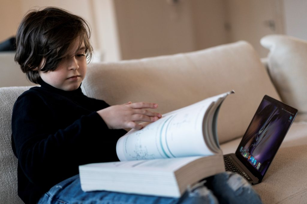 Motivul pentru care un copil genial de nouă ani renunță la facultate, înainte de absolvire