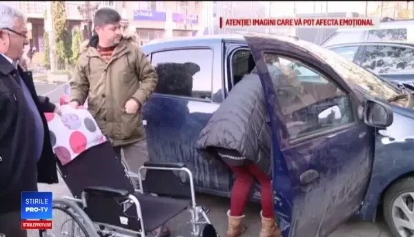 Copilă paralizată după ce a fost lovită pe trecere. După 4 ani, șoferul vinovat e încă liber