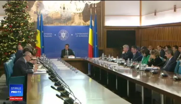 Pensiile cresc cu 40% anul viitor, salariul minim cu 7,2%. Cum face Guvernul rost de bani