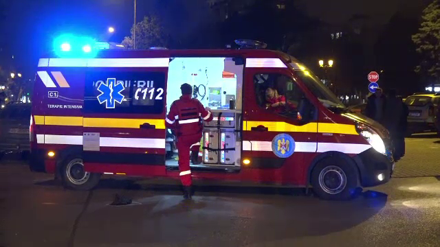 Bărbat lovit în plin de o maşină, pe o stradă din Alba. Medicii n-au putut să-l salveze