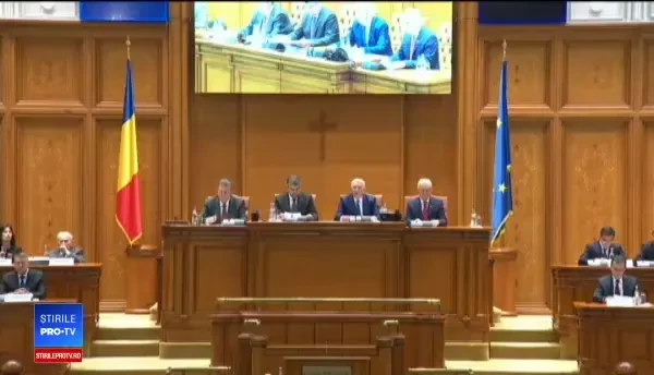 Reacţii după ce Meleşcanu a condus şedinţa dedicată Revoluţiei. "Comunist cu ştate vechi"