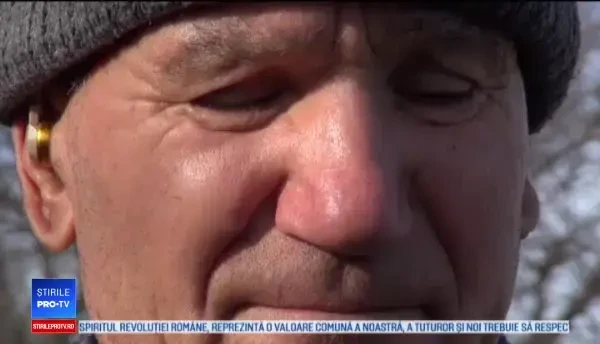 Bătrân jefuit de o sumă uriașă, după ce a fost păcălit că fiul lui este grav rănit în spital