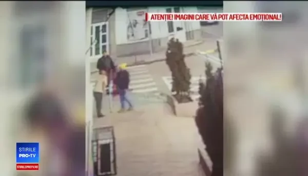 Scene de groază în Galați: un bărbat și-a înjunghiat în plină stradă soția. Reacția polițiștilor