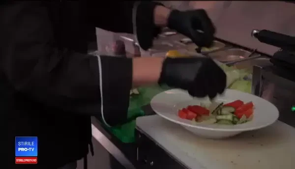 Topul primelor de Crăciun. Cât primesc bugetarii, în comparaţie cu angajaţii la privat