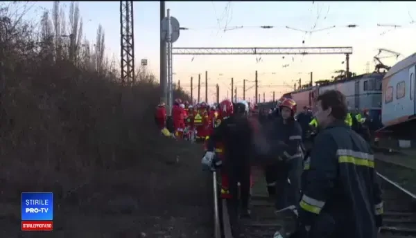 Noi date în cazul ciocnirii trenurilor din Ploiești. Ce suspectează anchetatorii