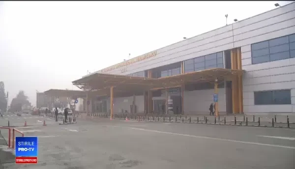 Mari probleme pe aeroportul din Cluj-Napoca, din cauza ceții. Zboruri amânate sau redirecționate