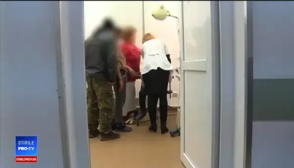 Copil rănit grav în județul Dâmbovița. O petardă i-a explodat în față