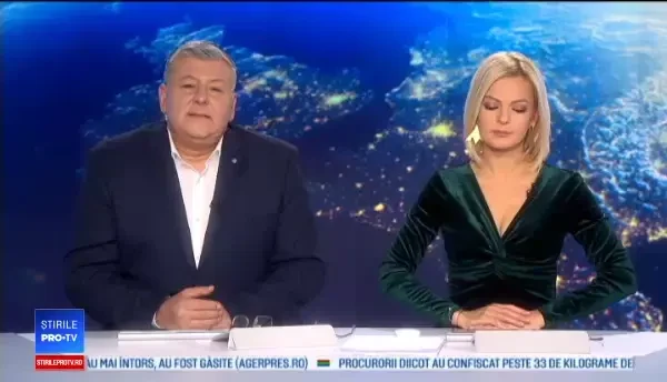 Elefanți îmbrăcați în Moș Crăciun au livrat cadouri copiilor din Thailanda