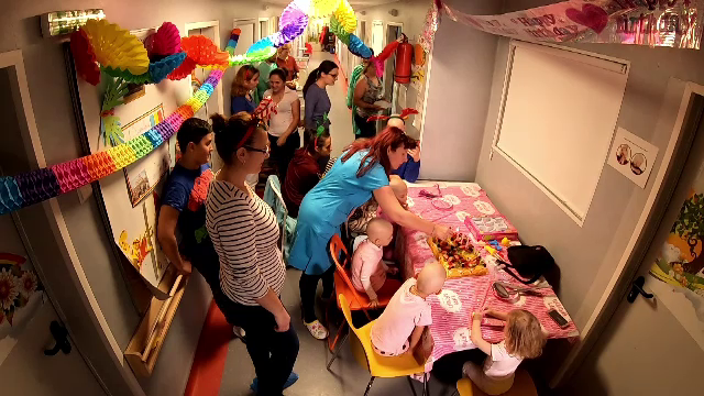 Peste 260.000 de români au trimis un SMS pentru a susține ridicarea primului Spital de oncologie pediatrică din România