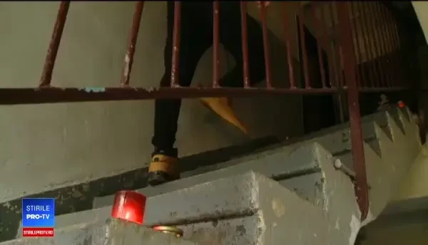 Noi detalii despre bărbatul care și-a băgat o petardă în gură. Ce spune băiatul victimei