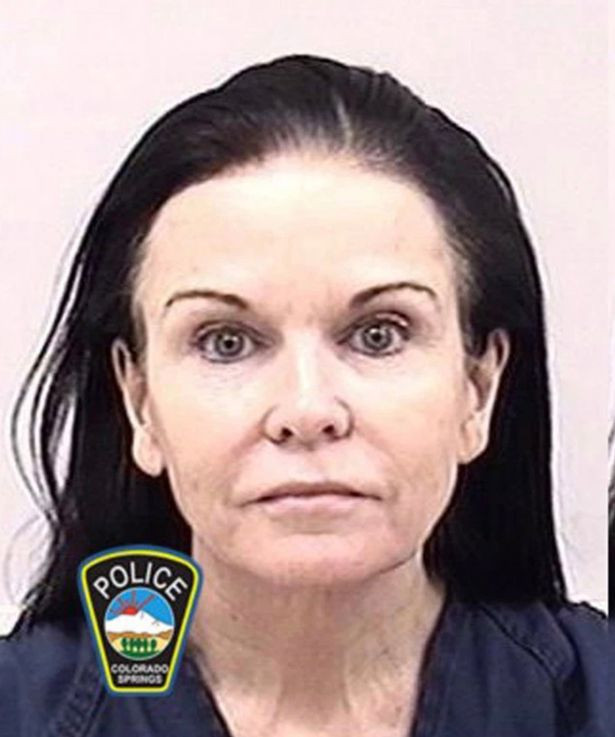 Arestată după ce a ținut 26 de copii ascunși după un perete. Starea celor mici