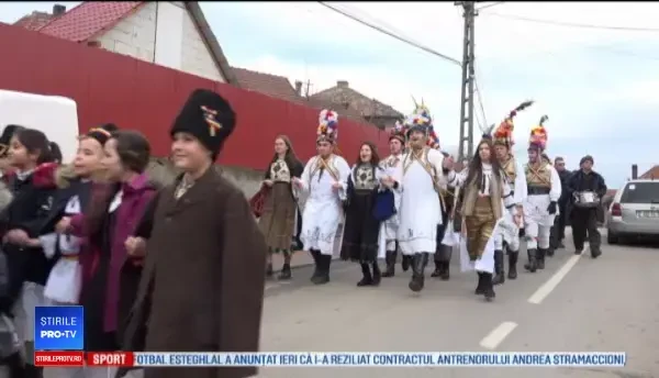 Tradiție românească veche de 100 de ani. În Ardeal, tinerii caută fete nemăritate