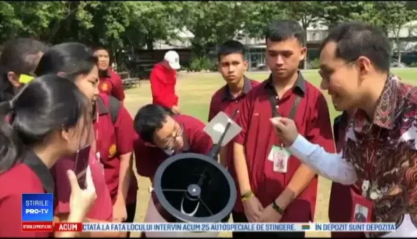 ”Inel de foc” în jurul Lunii. O eclipsă de soare s-a produs în a 2-a zi de Crăciun. VIDEO